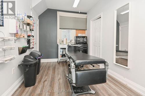 37 Dundas Street W, Mississauga, ON 