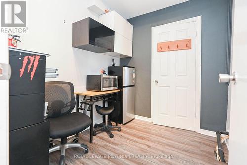 37 Dundas Street W, Mississauga, ON 