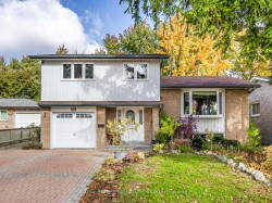 2606 Kinnerton Crescent  Mississauga, ON L5K 2B2