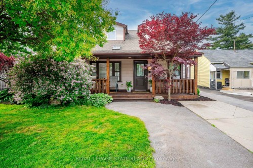 1-100 Munn Street, Hamilton, ON - Outdoor With Facade