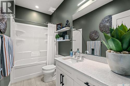 127 Iron Bridge Drive, Moose Jaw, SK - Indoor Photo Showing Bathroom