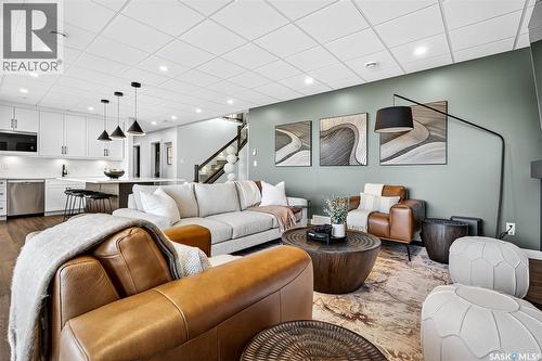 127 Iron Bridge Drive, Moose Jaw, SK - Indoor Photo Showing Living Room