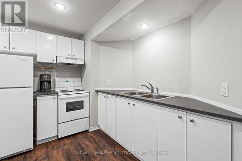 1645 Des Ravins Place, Ottawa, ON - Indoor Photo Showing Kitchen With Double Sink
