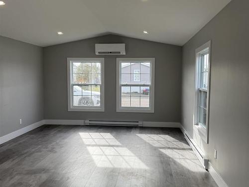 31 Johns Pass, Lower South River, NS 