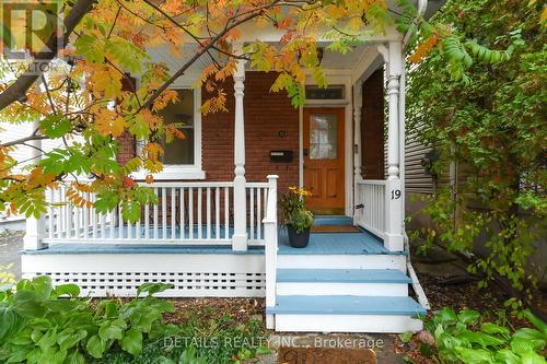 19 GOULD STREET  Ottawa, ON K1Y 2P1