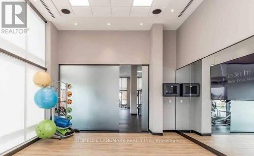 681 Yong Street, Barrie, ON - Indoor Photo Showing Other Room