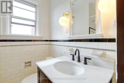 1837 Davenport Road, Toronto, ON - Indoor Photo Showing Bathroom