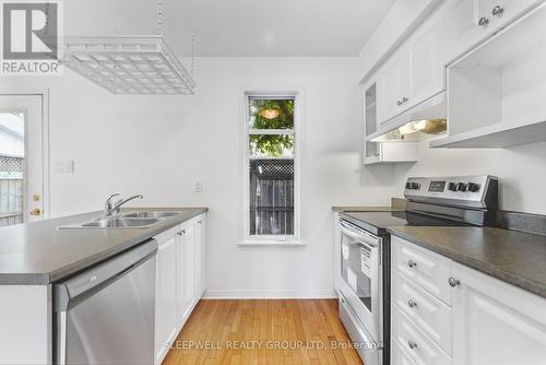 209 Hopewell Avenue, Ottawa, ON - Indoor Photo Showing Kitchen With Double Sink