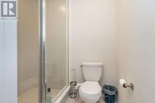 35 Player Drive, Erin, ON - Indoor Photo Showing Bathroom