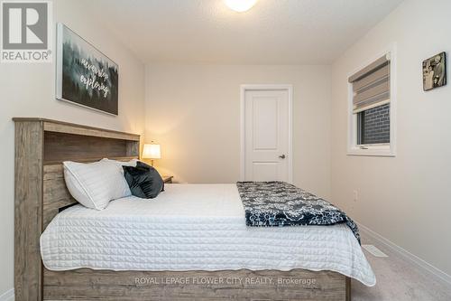 35 Player Drive, Erin, ON - Indoor Photo Showing Bedroom