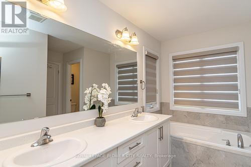 35 Player Drive, Erin, ON - Indoor Photo Showing Bathroom