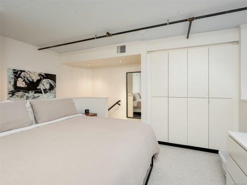 425-770 Fisgard St, Victoria, BC - Indoor Photo Showing Garage