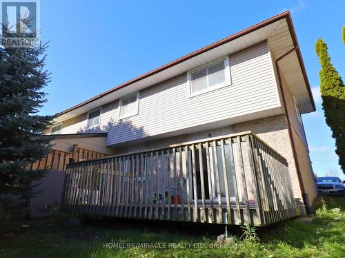 3 Caprice Court, Kitchener, ON - Outdoor