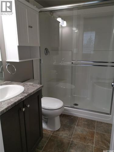 101 2141 Larter Road, Estevan, SK - Indoor Photo Showing Bathroom