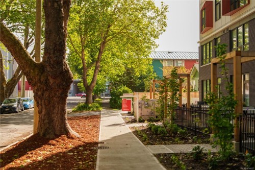 212-629 Speed Ave, Victoria, BC - Outdoor
