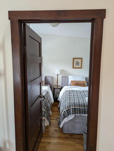 Chambre à coucher - 18A Av. Du Golf, Pointe-Claire, QC - Indoor Photo Showing Bedroom