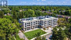 PH408 - 200 KEEWATIN AVENUE  Toronto, ON M4P 1Z8