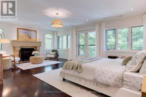 106 Appleby Place, Burlington, ON - Indoor Photo Showing Bedroom With Fireplace