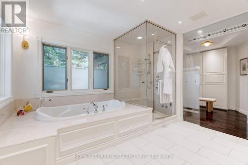 106 Appleby Place, Burlington, ON - Indoor Photo Showing Bathroom