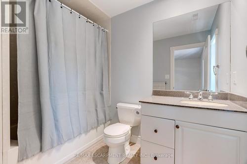 106 Appleby Place, Burlington, ON - Indoor Photo Showing Bathroom