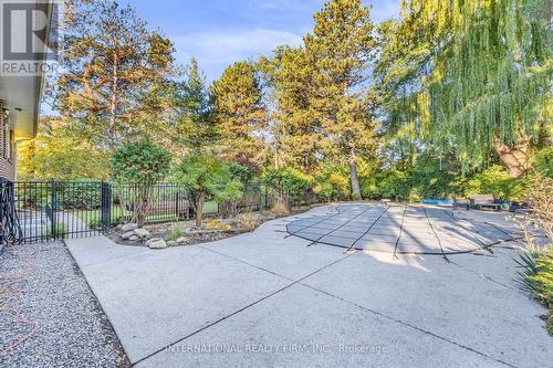 pool area - 1049 Indian Road, Mississauga, ON - Outdoor