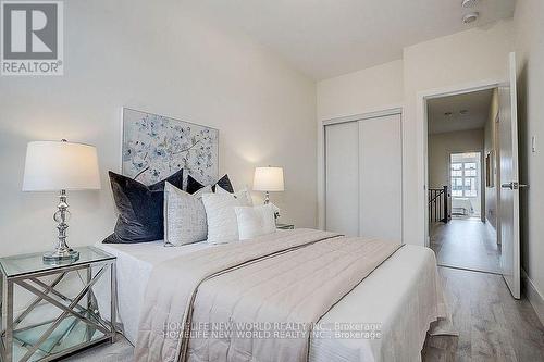 25 Sydney Circle, Vaughan, ON - Indoor Photo Showing Bedroom