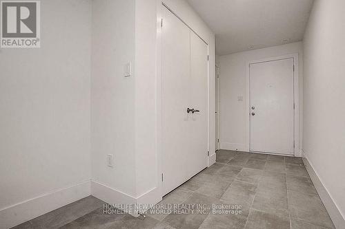 25 Sydney Circle, Vaughan, ON - Indoor Photo Showing Other Room