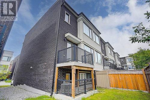 25 Sydney Circle, Vaughan, ON - Outdoor