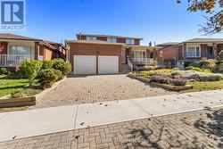 180 BENJAMIN BOAKE TRAIL  Toronto, ON M3J 3C4