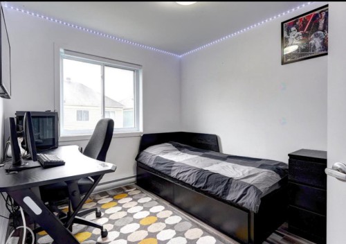 Chambre à coucher - 2520 Av. De La Gare, Mascouche, QC - Indoor