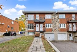 158  - 162 Boul. Seigneurial O.  Saint-Bruno-De-Montarville, QC J3V 2H3