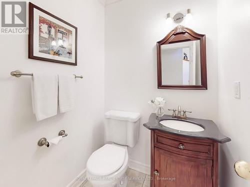 258 Westmount Boulevard, Vaughan, ON - Indoor Photo Showing Bathroom