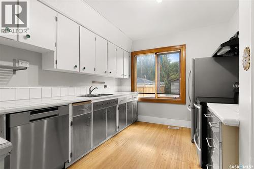 1937 Toronto Street, Regina, SK - Indoor Photo Showing Kitchen