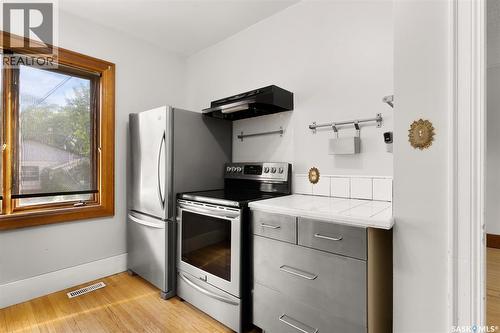 1937 Toronto Street, Regina, SK - Indoor Photo Showing Kitchen