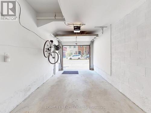 77 Tecumseth Street, Toronto, ON - 