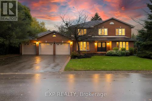 35 DENNIS DRIVE  King, ON L7B 1C8