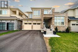 50 CARRIAGE SHOP BEND  East Gwillimbury, ON L9N 0Y5