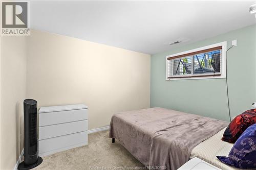 100 Argyle Crescent, Chatham, ON - Indoor Photo Showing Bedroom