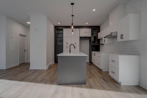 Cuisine - 304-2010 Rue De Chambly, Saint-Bruno-De-Montarville, QC - Indoor Photo Showing Kitchen