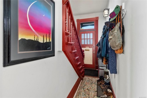 2765 Penrith Ave, Cumberland, BC 