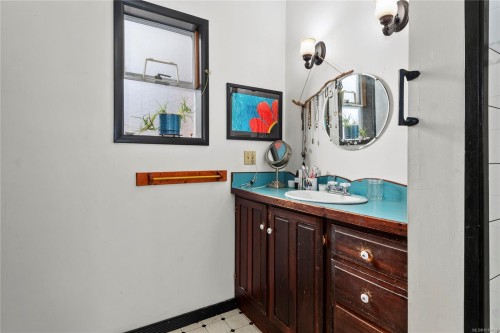 2765 Penrith Ave, Cumberland, BC 