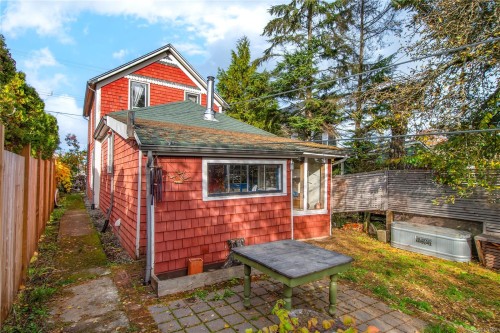 2765 Penrith Ave, Cumberland, BC 