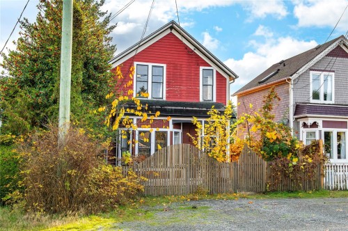 2765 Penrith Ave, Cumberland, BC 