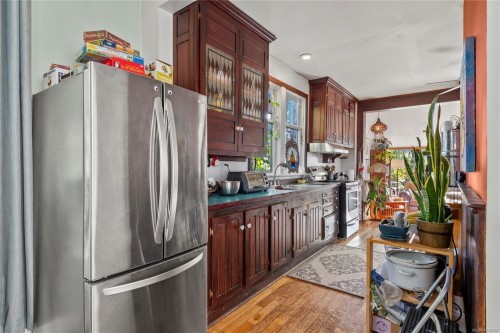 2765 Penrith Ave, Cumberland, BC 