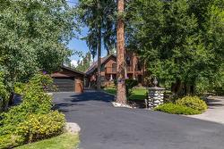 4725 Copper Crescent  Windermere, BC V0B 2L2