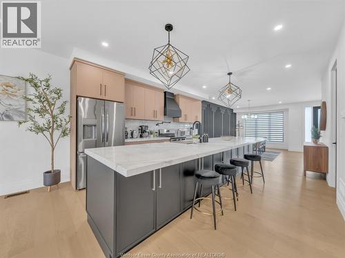 4532 Valerio Crescent, Lasalle, ON - Indoor Photo Showing Kitchen With Upgraded Kitchen