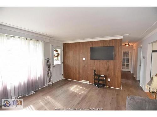 1050 Scofield Avenue, Windsor, ON 