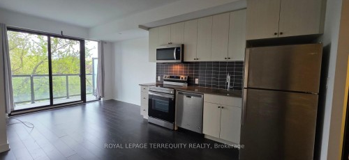 529-2799 Kingston Road, Toronto, ON - Indoor Photo Showing Kitchen