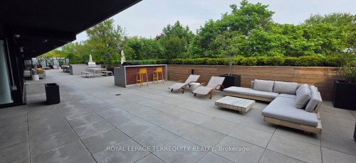 529-2799 Kingston Road, Toronto, ON - Outdoor