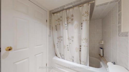 Main-189 Beatrice Street, Toronto, ON - Indoor Photo Showing Bathroom